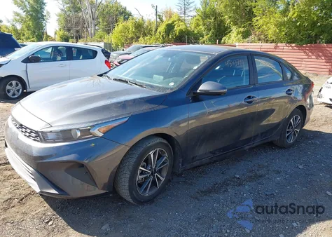 2024 Kia Forte Lxs z USA, uszkodzony, nr VIN 3KPF24AD2RE824213